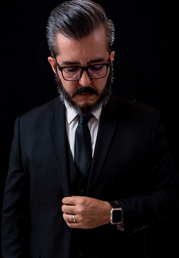 Eduardo Martinez - Studio 07 Photo & Cinema